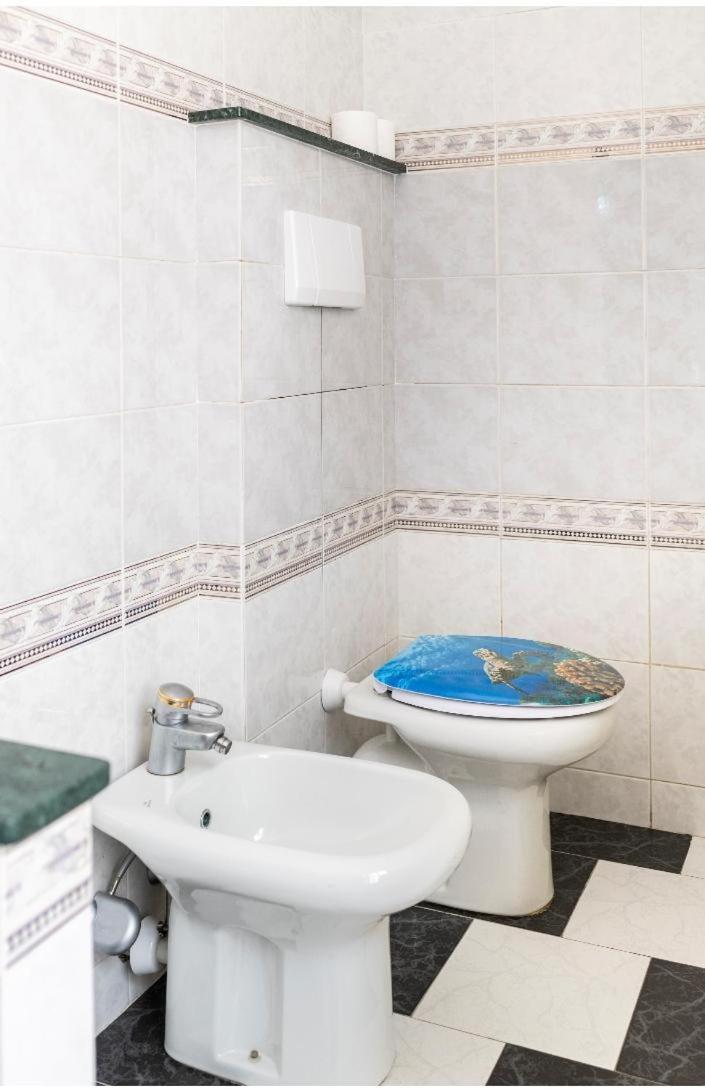Casa Vacanza Laura Генуя Экстерьер фото